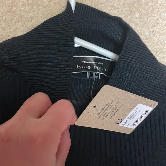 Cropped sweater top from pitaya - Picture 3 of 3